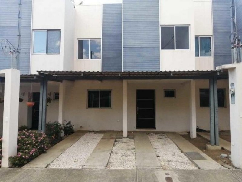 Foto Casa en Alquiler en Condominio La Valencia, San Pablo, Heredia - U$D 750 - CAA40149 - BienesOnLine