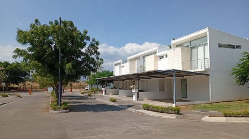 Foto Casa en Alquiler en San Rafael, Alajuela - U$D 1.600 - CAA115393 - BienesOnLine