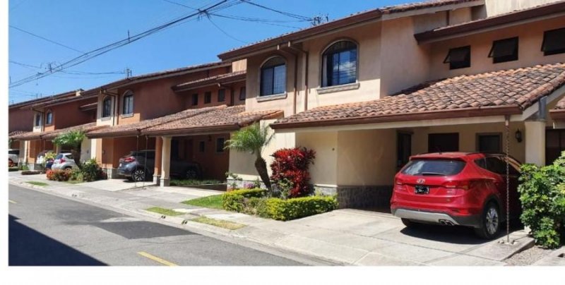 Foto Casa en Alquiler en Santa Ana, Santa Ana, San José - U$D 1.600 - CAA36577 - BienesOnLine