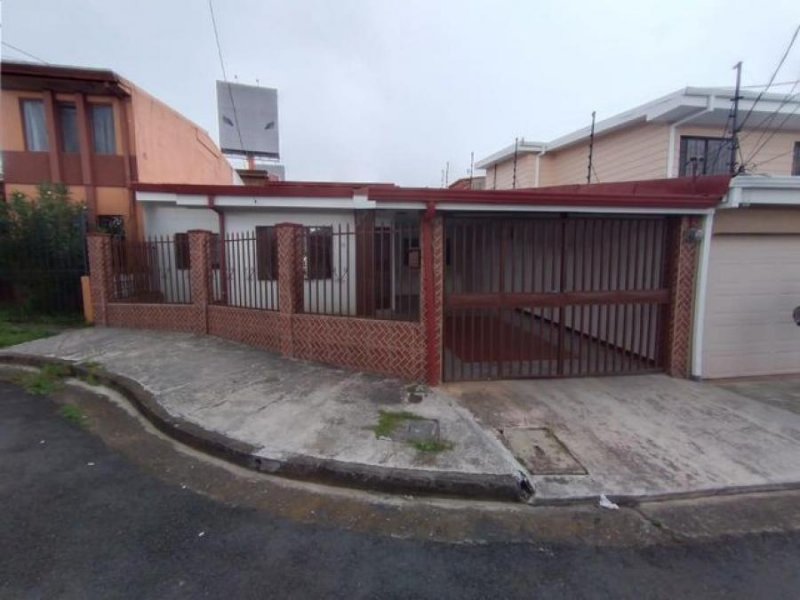 Foto Casa en Alquiler en Urbanización las Luisas, Zapote, San José - U$D 750 - CAA42542 - BienesOnLine