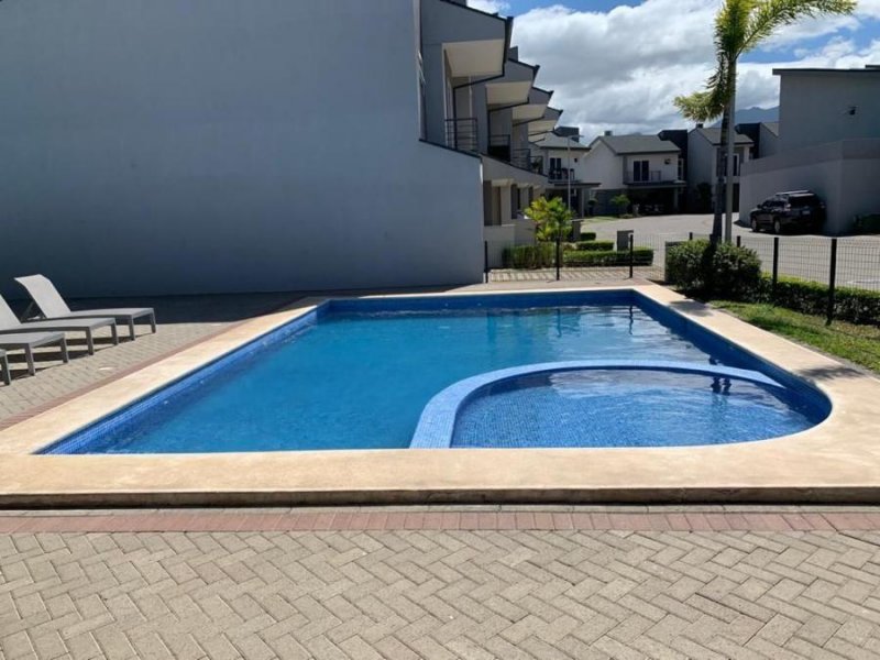 Foto Casa en Alquiler en San Rafael, Escazú, San José - U$D 1.700 - CAA33342 - BienesOnLine