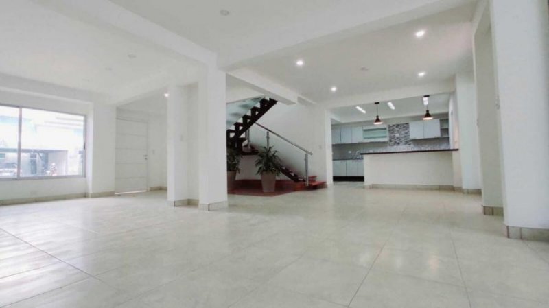 Foto Casa en Alquiler en Cebadilla, Santa Ana, San José - U$D 2.500 - CAA107728 - BienesOnLine