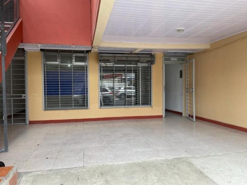 Foto Local en Alquiler en Tibás, Tibás, San José - ¢ 200.000 - LOA42773 - BienesOnLine