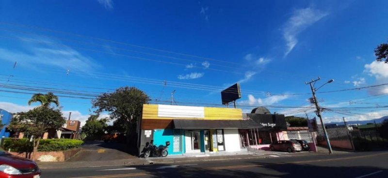 Foto Local en Alquiler en Tibás, San José - ¢ 350.000 - LOA37291 - BienesOnLine