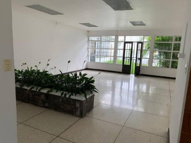 Foto Local en Alquiler en San José, San José - U$D 2.700 - LOA95030 - BienesOnLine