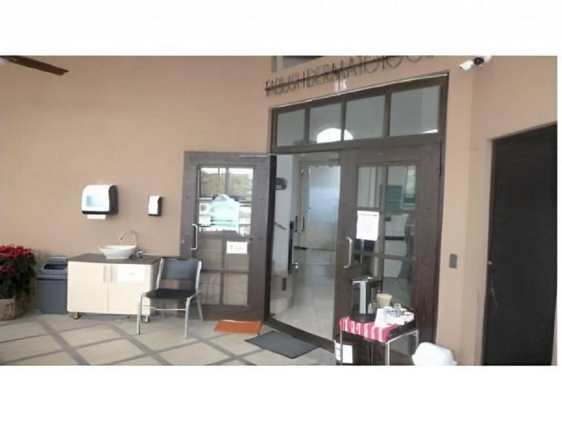 Foto Local en Alquiler en Escazú, San José - U$D 7.471 - LOA85993 - BienesOnLine