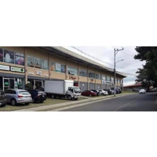 Foto Local en Alquiler en Escazú, San José - U$D 2.640 - LOA105332 - BienesOnLine