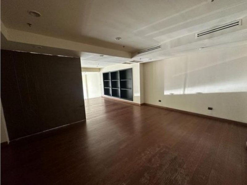 Foto Oficina en Alquiler en Escazú, San José - U$D 2.662 - OFA79194 - BienesOnLine