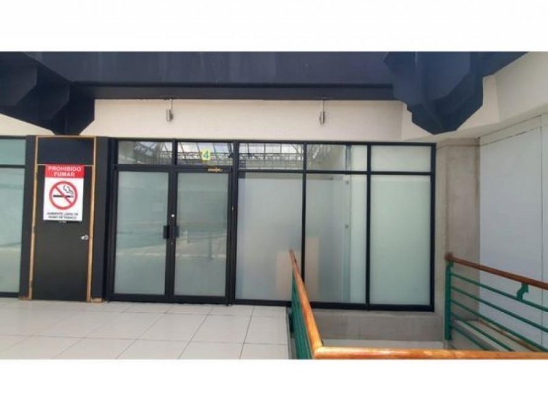 Foto Oficina en Alquiler en Escazú, San José - U$D 1.056 - OFA85938 - BienesOnLine