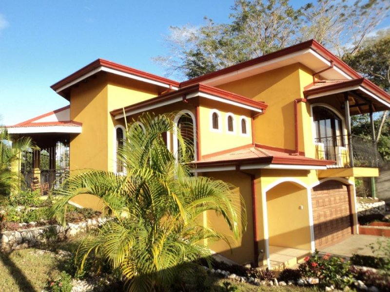 Casa en Alquiler en RESIDENCIAL BOSQUES DON JOSÉ Nicoya, Guanacaste