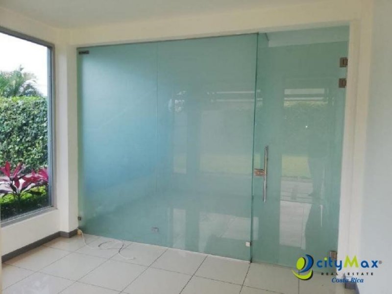 Foto Local en Alquiler en Belén, Heredia - U$D 540 - LOA18754 - BienesOnLine