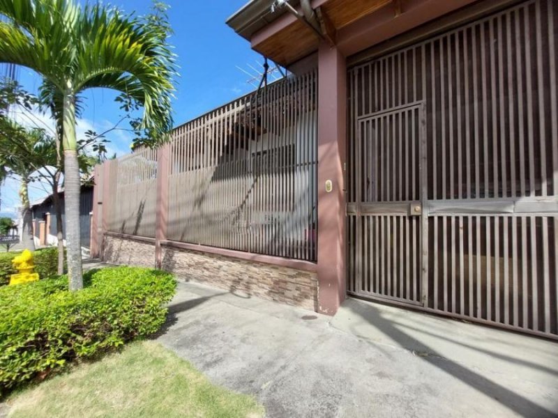 Foto Casa en Venta en Rohrmoser, San José, San José - U$D 250.000 - CAV56921 - BienesOnLine