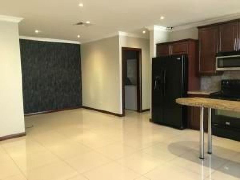 Foto Apartamento en Venta en Escazú, San José - U$D 230.000 - APV26045 - BienesOnLine