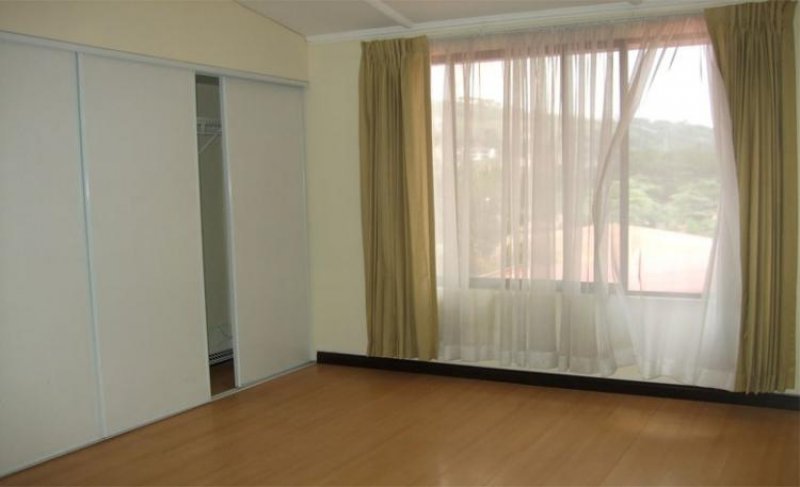 Foto Apartamento en Alquiler en Escazú, San José - U$D 1.200 - APA3111 - BienesOnLine