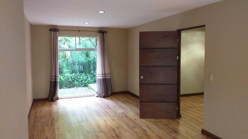 Foto Apartamento en Alquiler en Curridabat, San José - U$D 850 - APA36569 - BienesOnLine