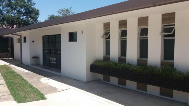 Foto Casa en Alquiler en Escazú, San José - U$D 450 - CAA36810 - BienesOnLine