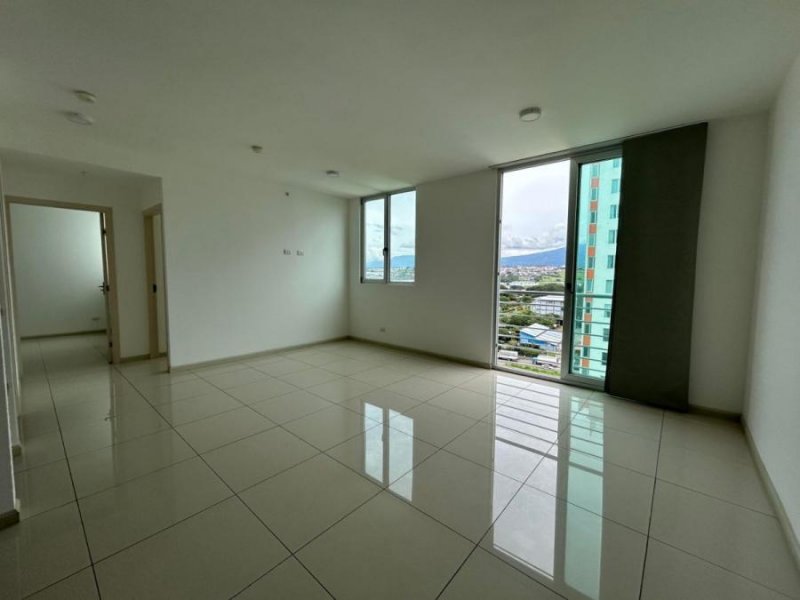 APARTAMENTO EN VENTA, LAGUNILLA DE HEREDIA, $140.000 Cod#25-325