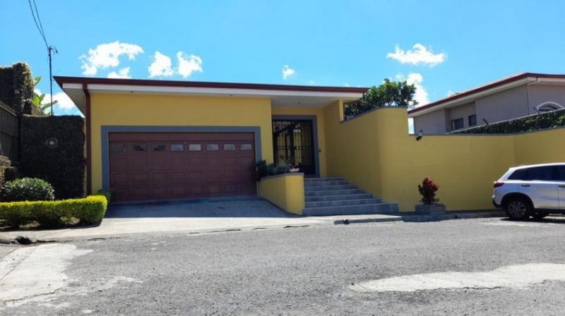 Foto Casa en Venta en Vasquez de Coronado, San José - U$D 440.000 - CAV67251 - BienesOnLine