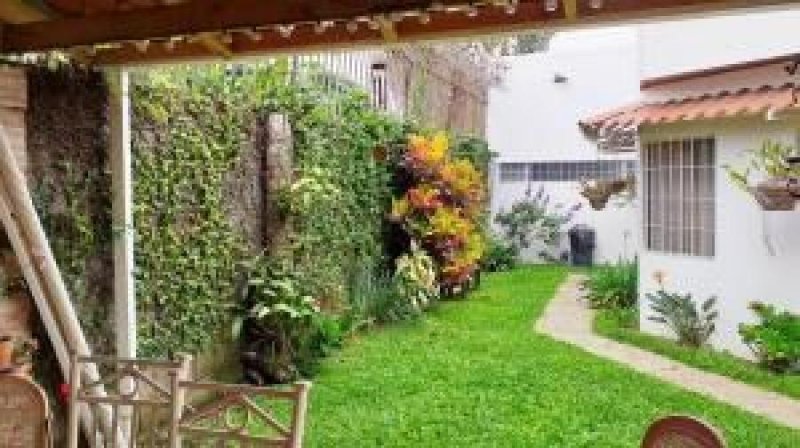 Foto Casa en Venta en Montes de Oca, San José - U$D 330.000 - CAV28229 - BienesOnLine