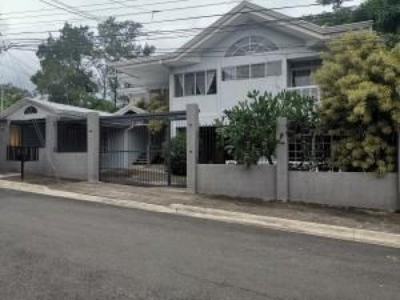 Foto Casa en Venta en Santa Ana, San José - U$D 186.000 - CAV28357 - BienesOnLine