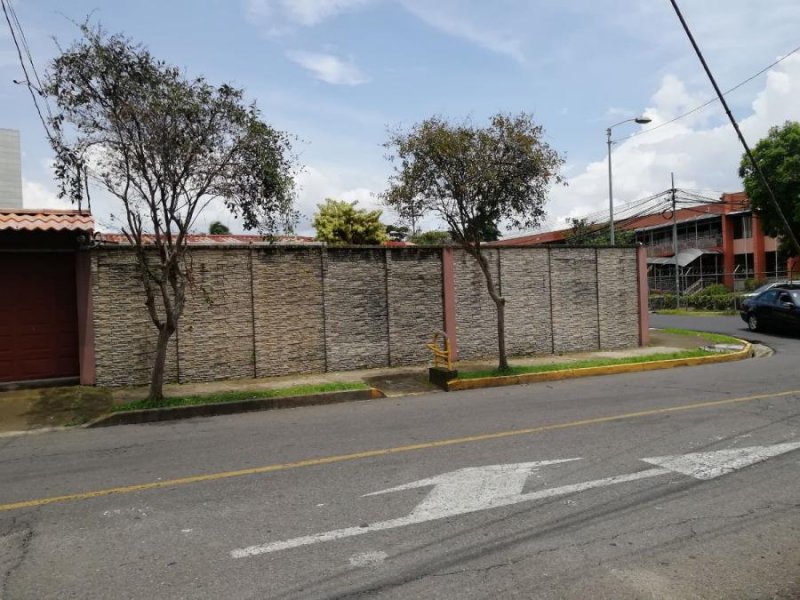 Foto Casa en Venta en Sabana Sur, Mata Redonda, San José - U$D 483.000 - CAV49535 - BienesOnLine