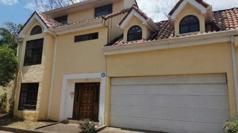 Foto Casa en Venta en San Rafael, Escazú, San José - U$D 225.000 - CAV48276 - BienesOnLine