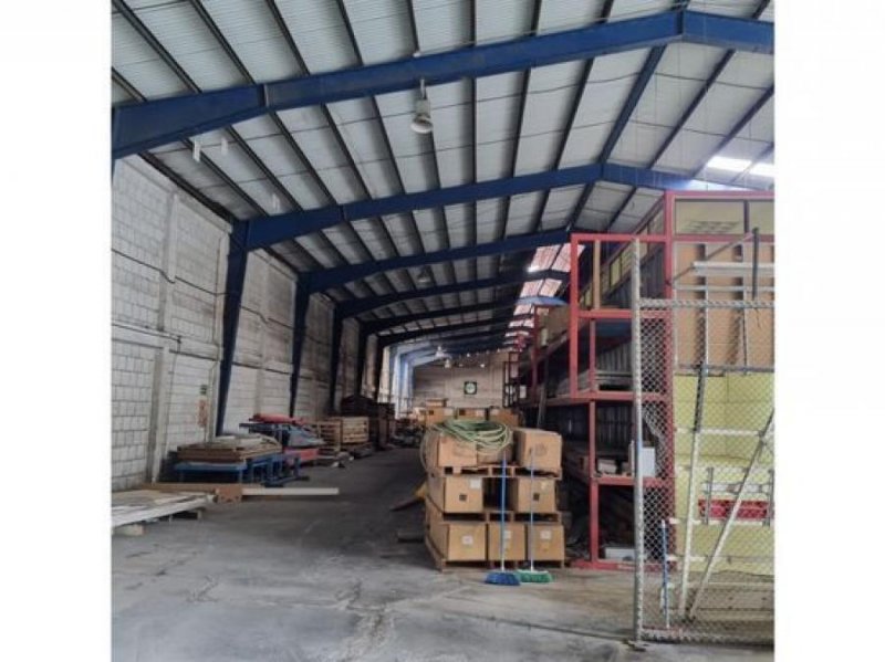 Bodega,en Alquiler en Goicoechea,Guadalupe, Uso Industrial,PJG8348201