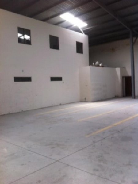 Foto Bodega en Alquiler en Uruca, San José - U$D 3.120 - BOA3102 - BienesOnLine