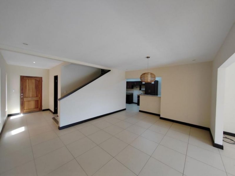 Foto Casa en Venta en Concepción, La Unión, Cartago - U$D 250.000 - CAV90782 - BienesOnLine