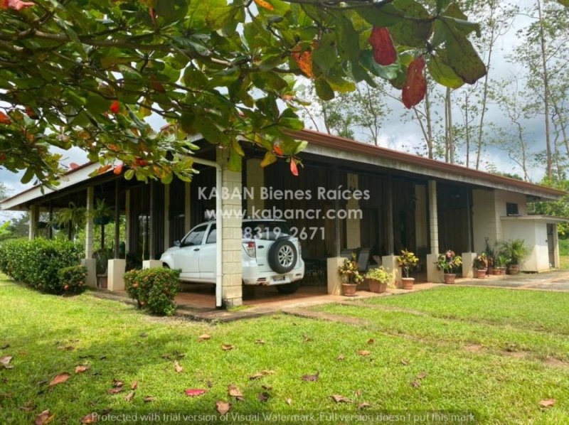 Casa en Venta en San Rafael Esparza, Puntarenas