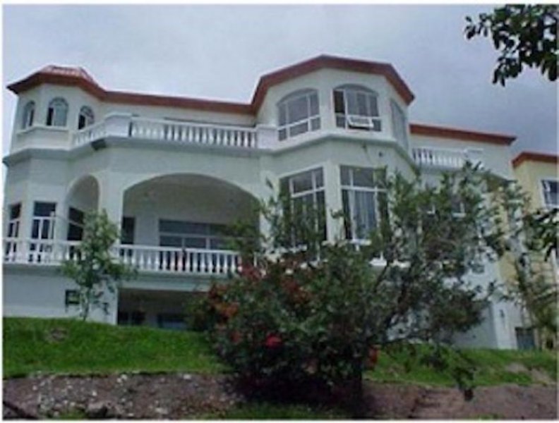 Foto Casa en Venta en Santa Ana, San José - U$D 3.200.000 - CAV7575 - BienesOnLine