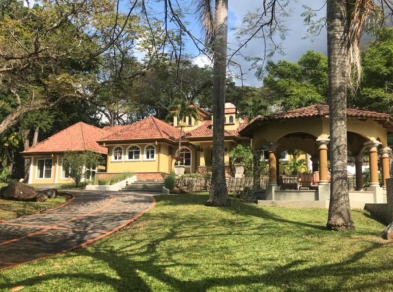 Casa en Venta en  Garita, Alajuela