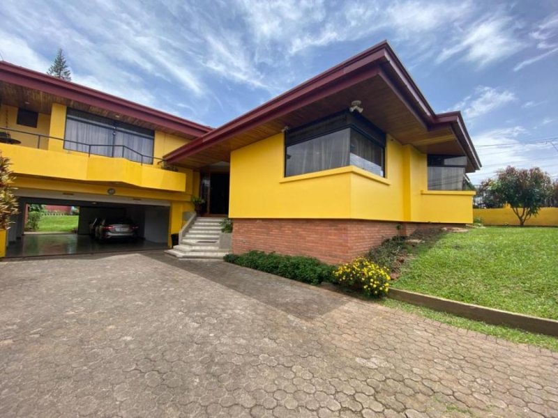 Foto Casa en Venta en Moravia, San José - U$D 720.000 - CAV34889 - BienesOnLine