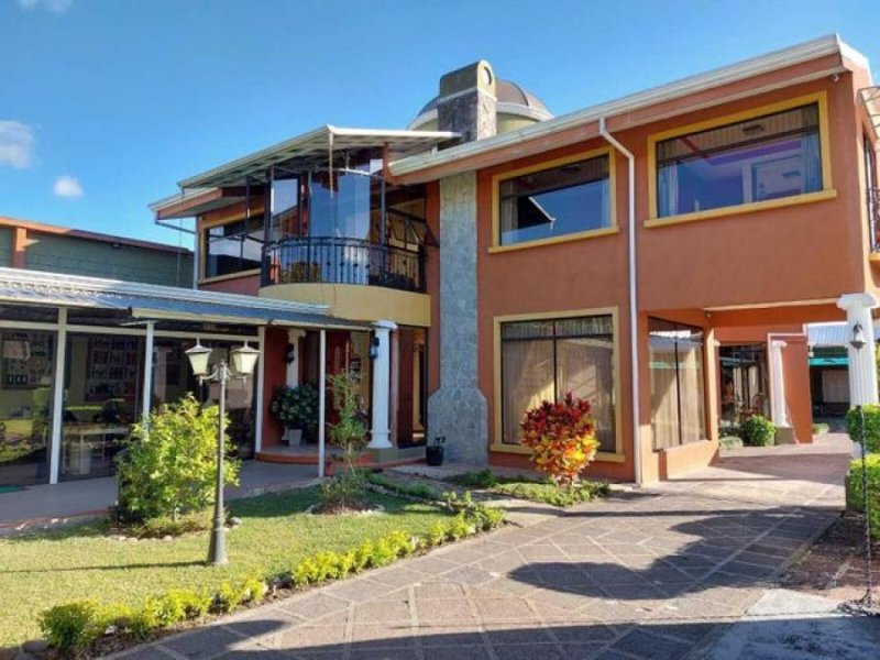 Casa en Venta en San Rafael Oreamuno, Cartago