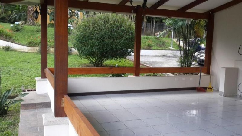 Foto Casa en Venta en Sabanilla, Montes de Oca, San José - U$D 1.200.000 - CAV95734 - BienesOnLine