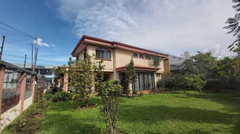 Foto Casa en Venta en Curridabat, San José - U$D 390.000 - CAV35588 - BienesOnLine