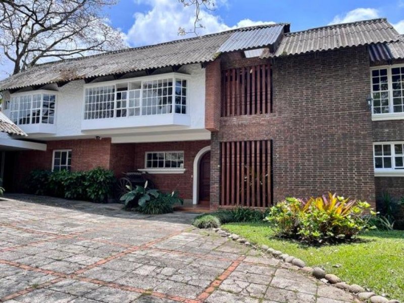 Foto Casa en Alquiler en Escazú, San José - U$D 4.000 - CAA72020 - BienesOnLine