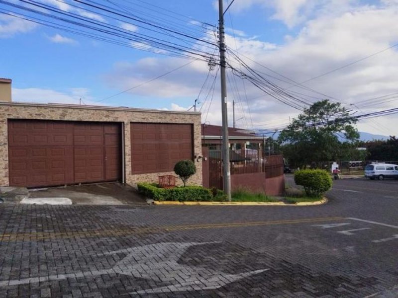 Casa en Venta en RESIDENCIAL DOÑA ELENA SAN PEDRO, Heredia