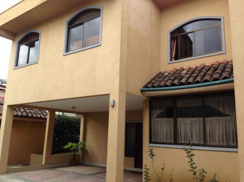 Foto Casa en Venta en Cerca de momentum, Curridabat, San José - U$D 215.000 - CAV4670 - BienesOnLine