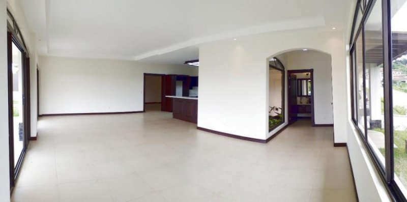 Foto Casa en Venta en San Isidro, Heredia - U$D 465.000 - CAV34963 - BienesOnLine