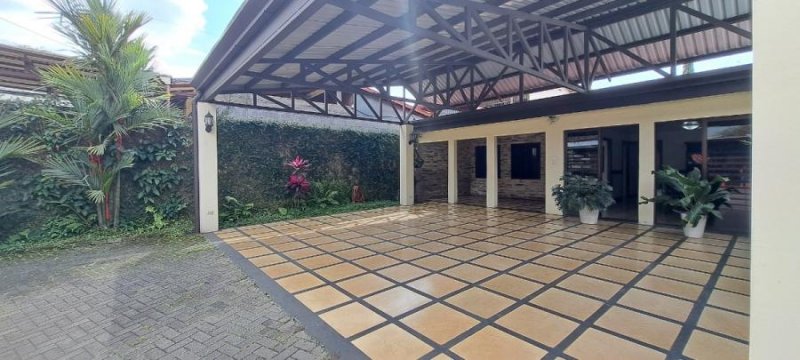 Foto Casa en Venta en Grecia, Alajuela - ¢ 135.000.000 - CAV111403 - BienesOnLine