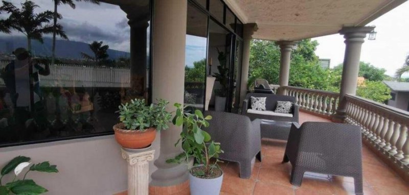 Foto Casa en Venta en GUACHIPPELIN, Escazú, San José - U$D 975.000 - CAV68948 - BienesOnLine