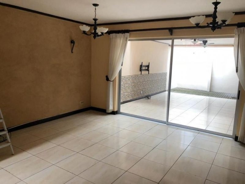 Casa en Venta en  Sabanilla, San José