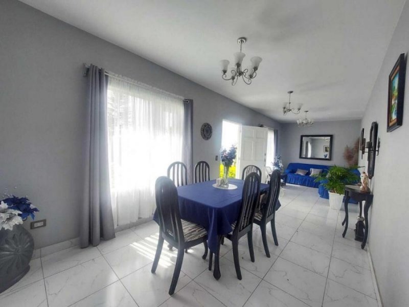 Casa en Venta en San Rafael Angeles, Heredia