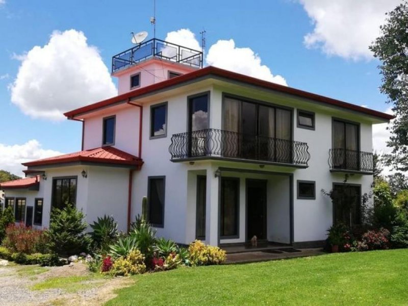 Foto Casa en Venta en San Nicolas, San Nicolás, Cartago - U$D 590.000 - CAV47008 - BienesOnLine