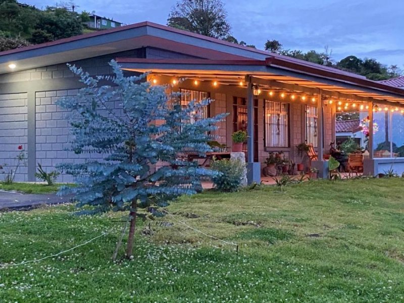 Casa en Venta en  Oreamuno, Cartago