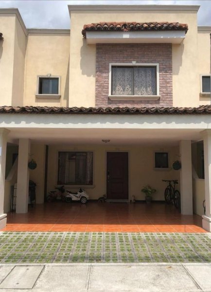 Foto Casa en Venta en Concepción, Cartago - U$D 190.000 - CAV35566 - BienesOnLine