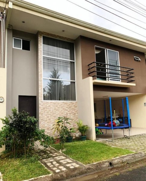 Foto Casa en Venta en La Unión, Cartago - U$D 185.000 - CAV36640 - BienesOnLine