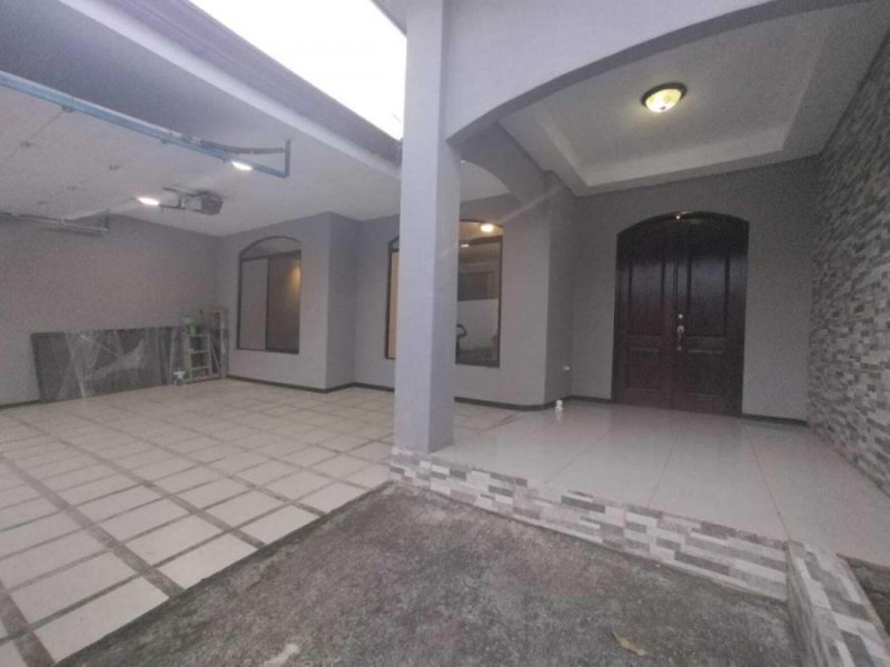 Casa en Venta en  Paraíso, Cartago