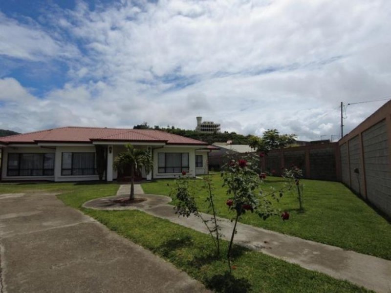 Foto Casa en Venta en Aguas Caliente, Cartago, Cartago - U$D 500.000 - CAV70127 - BienesOnLine